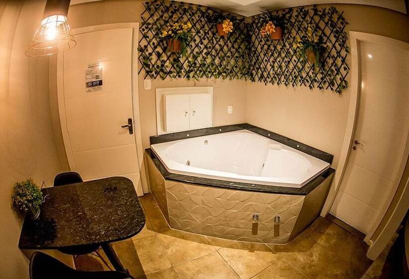 Люкс, Motel Paradiso Passo Fundo   Adults Only