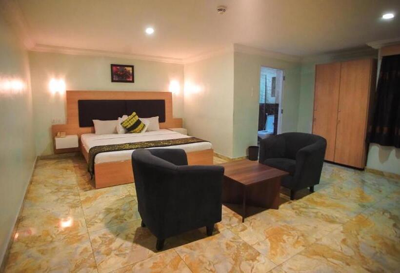 اتاق اجرایی, Visa Karena Hotels
