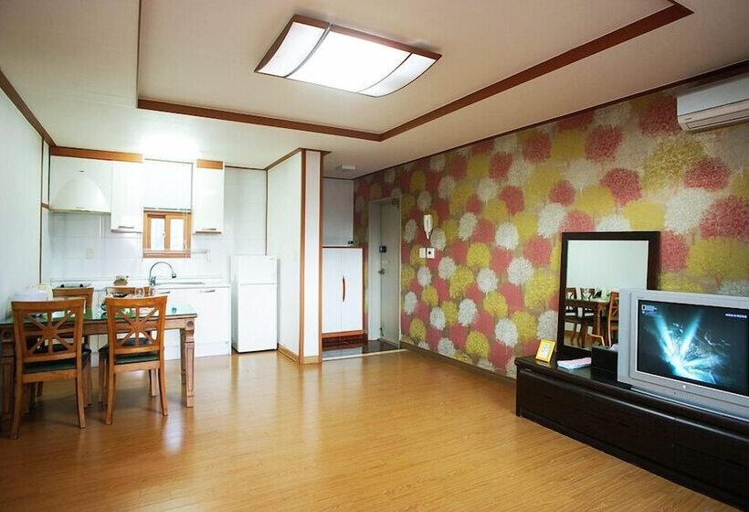 اتاق استاندارد, Olleh House