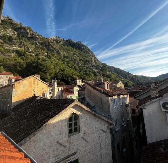 اتاق استاندارد, Guesthouse Athos