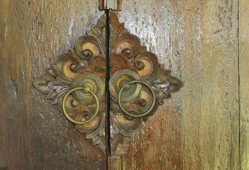 Бунгало Стандарт 3 Спальни, Puri Kutat Lestari