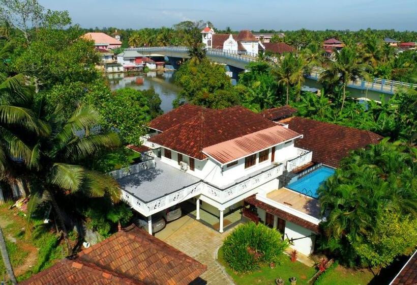 Номер Deluxe Кровать Кинг, Triveny River Palace