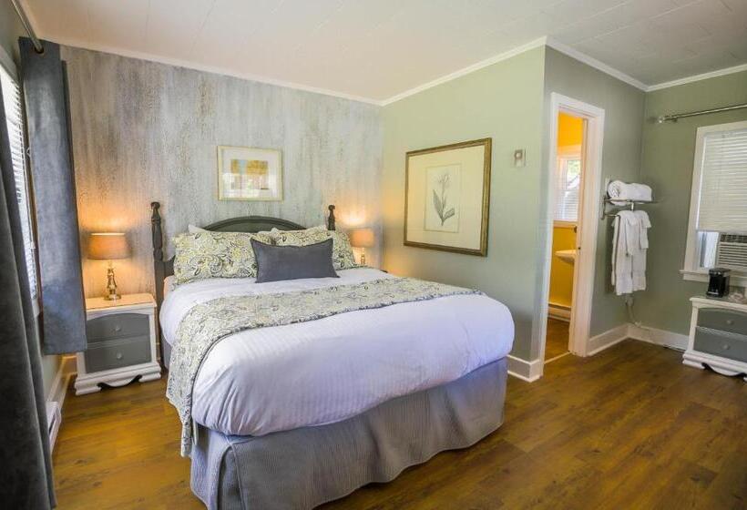 Люкс Повышенной Комфортности, The Woodview Inn