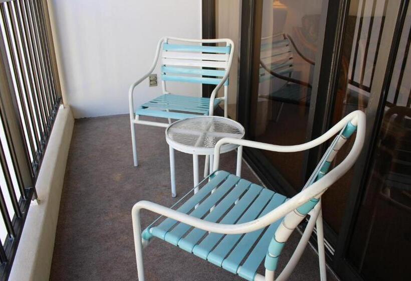 Apartamento 1 Dormitório com Sacada, Ponoaloha