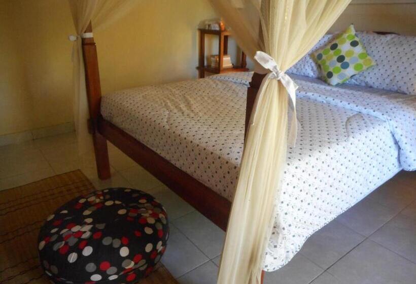 발코니 디럭스 룸, Cegeng Lestari Guest House