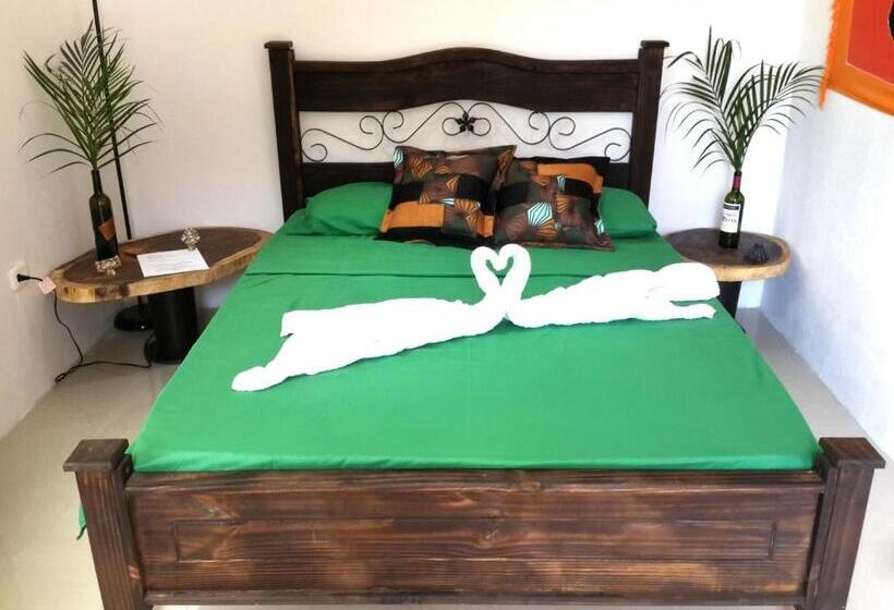 Economy Triple Room, Guest House Pura Vida
