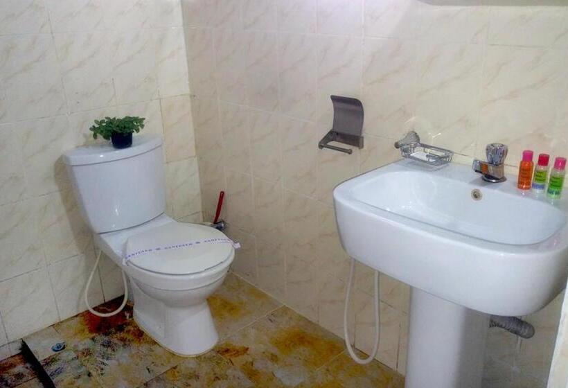Quarto Triplo Superior, Imaaga Kandy Residence