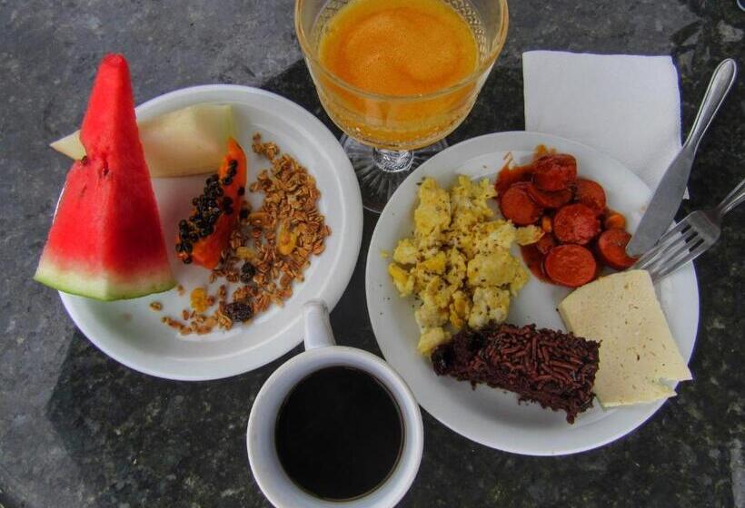 غرفة قياسية رباعية, Pousada Mandalla