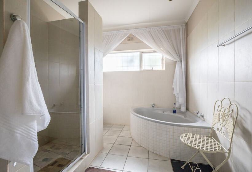 디럭스 룸, Hillton Manor Guest House