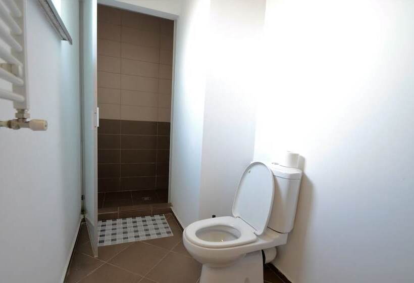 استودیو ساده, Mosilor Apartments