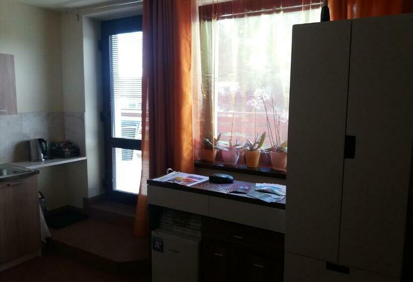 Standard Studio, Guest House Sherpa
