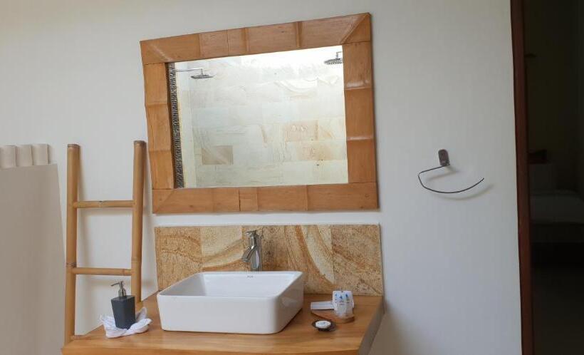스탠다드 방갈로 정원 전망, Nalini Resort