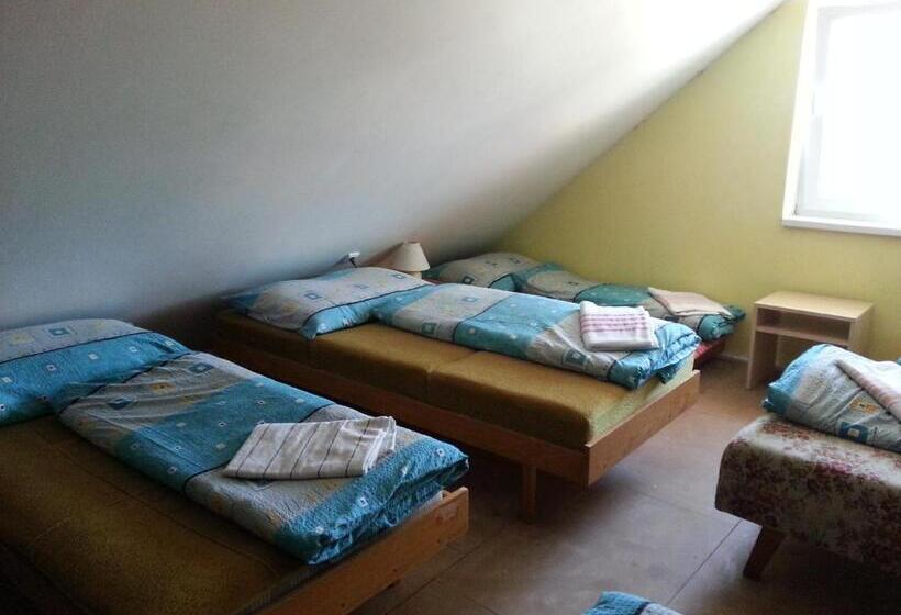 家庭房间共用浴室, Ubytovanie Tri Sestry