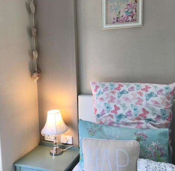 Семейный Номер, Bay Breeze Guesthouse Selfcatering