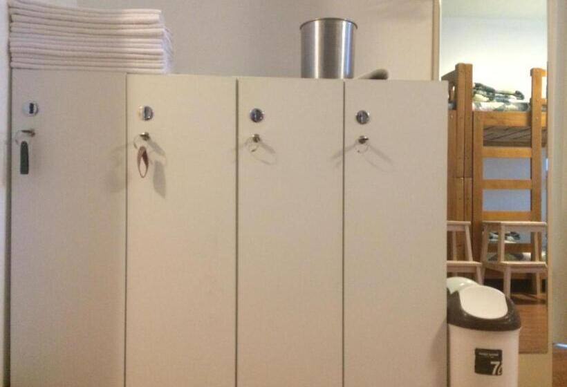 Кровать в Общей Комнате, Byulbam Guesthouse