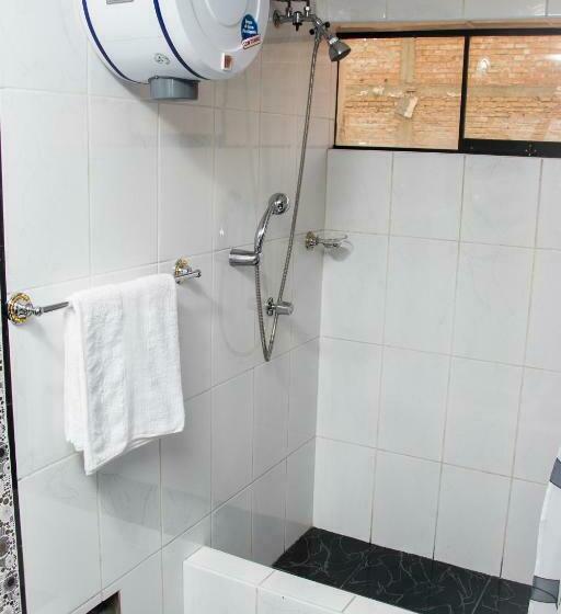 اتاق استاندارد یک نفره, Hostal Santa Rosa
