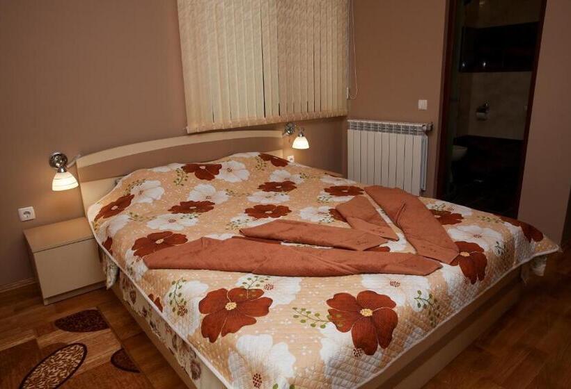 Номер Стандарт с Террасой, Stanchevata Kashta