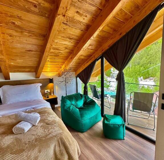발코니 디럭스 룸, Guesthouse Marashi