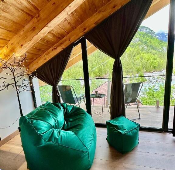 バルコニー付きデラックスルーム, Guesthouse Marashi