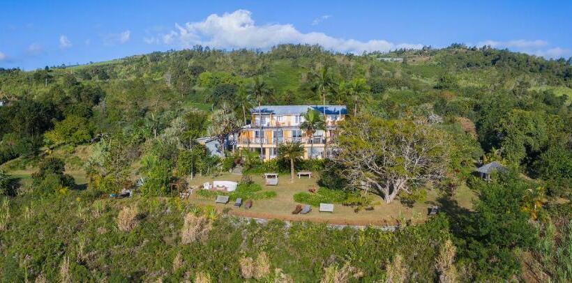 اتاق استاندارد با چشم‌انداز دریا, Villa Laurina