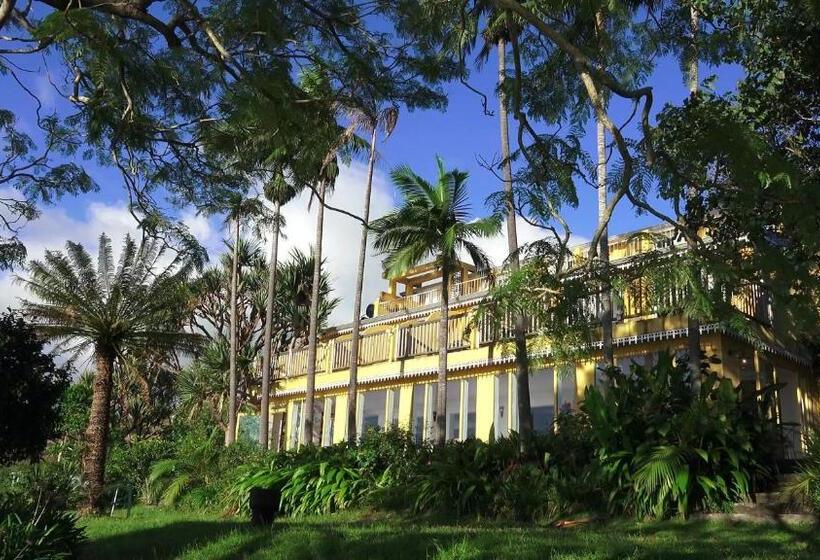 اتاق خانوادگی با چشم‌انداز دریا, Villa Laurina