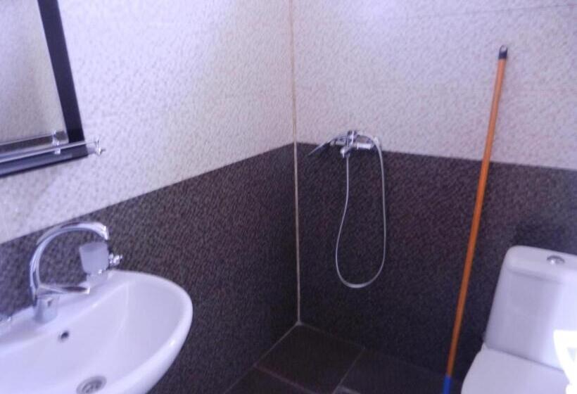 اتاق استاندارد چهار تخته, Guest House Roman/gonio