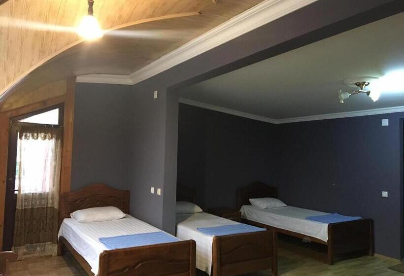 اتاق راحتی سه تخته, Guest House Roman/gonio