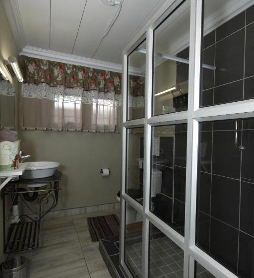 غرفة قياسية سرير كينج, Dormio Manor Guest Lodge