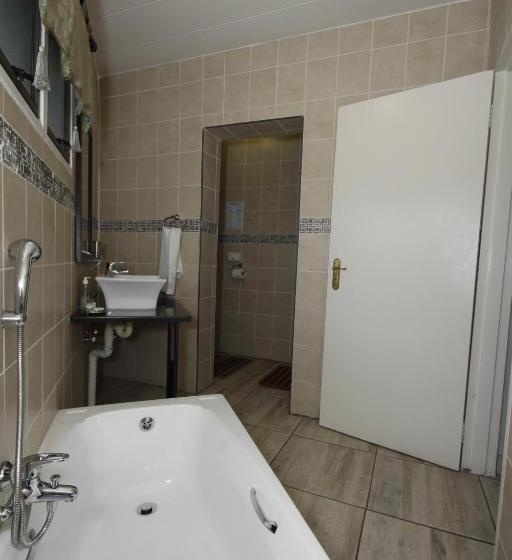 غرفة قياسية سرير كينج, Dormio Manor Guest Lodge