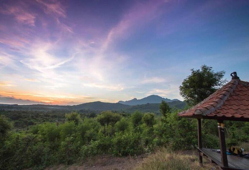 Номер Стандарт, Hobbit S House Homestay
