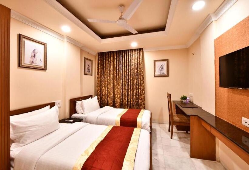 דירת שני חדרים, Click White House Residency, Vadodara