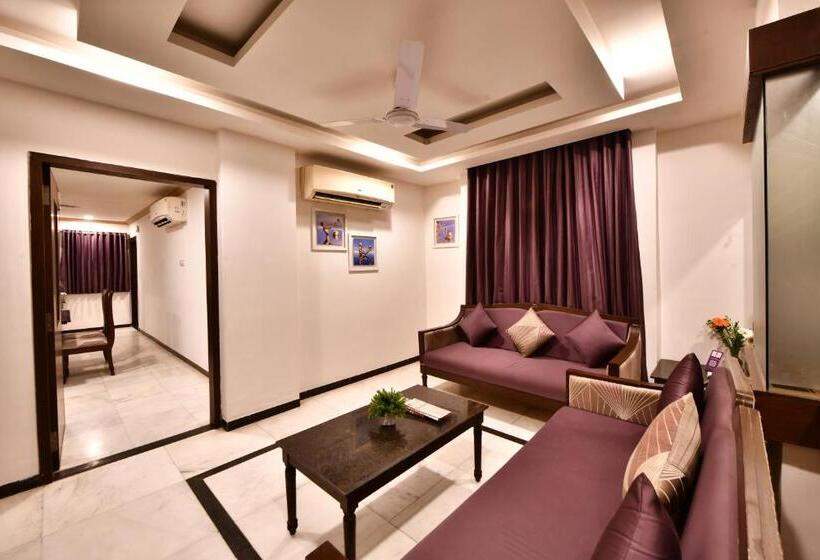 ３ベッドルームアパートメント, Click White House Residency, Vadodara