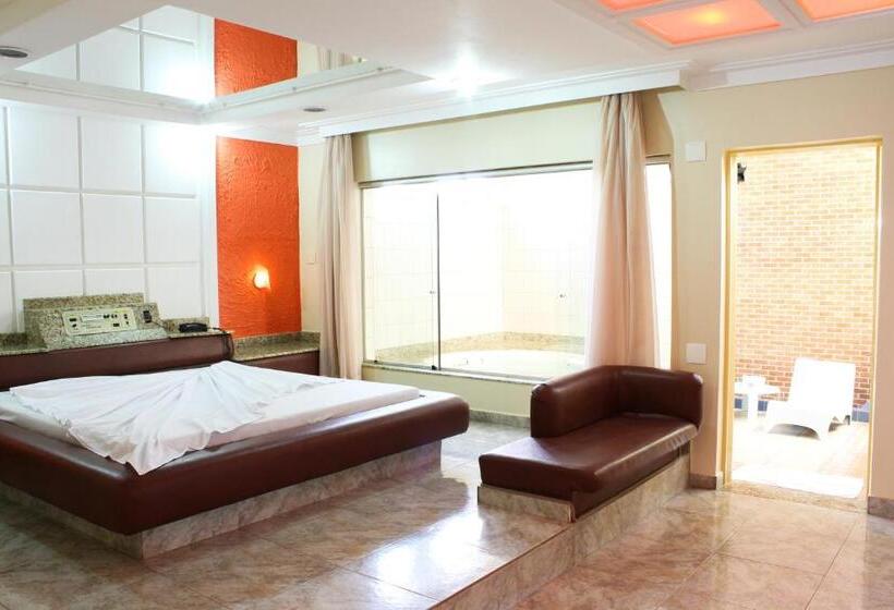 Quarto Superior Cama King, Medieval Motel E Hospedagem