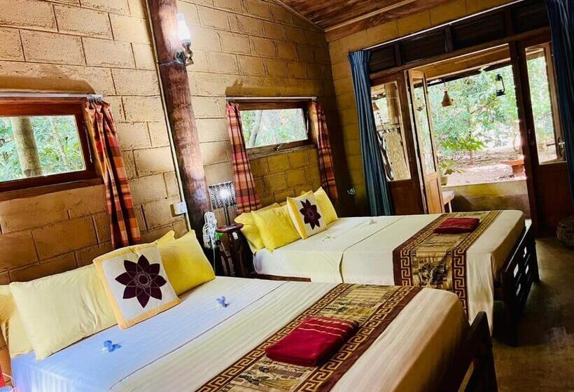 اتاق استاندارد با چشم‌انداز باغ, Kandy Eco Retreat