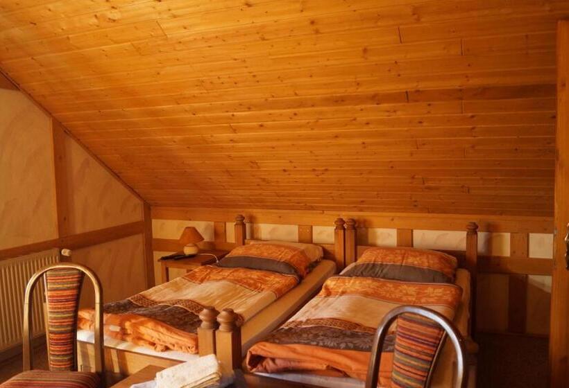 Номер Стандарт Трехместный, Restaurant Pension Anton