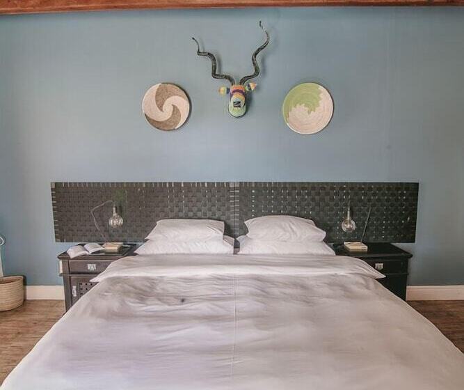 Номер Стандарт Вид на Бассейн, Shiraz Estate Villa & Studios