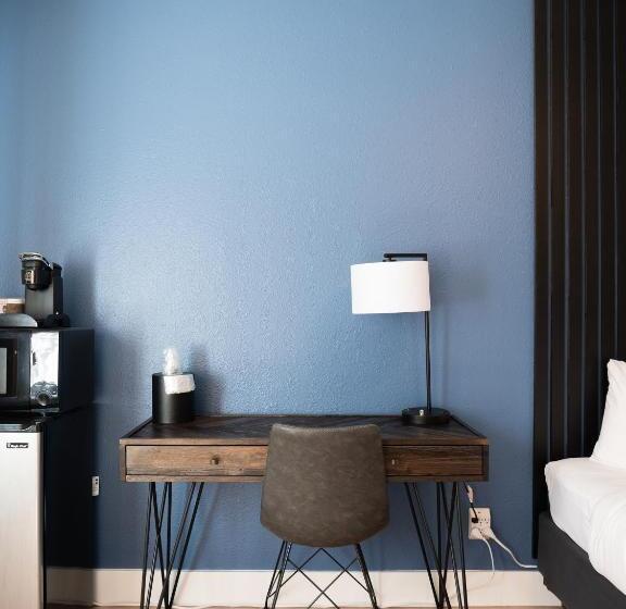 Quarto Estandar, Balanced Rock Inn