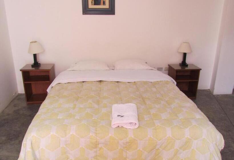 اتاق سوپریور, Huanchaco Hostal