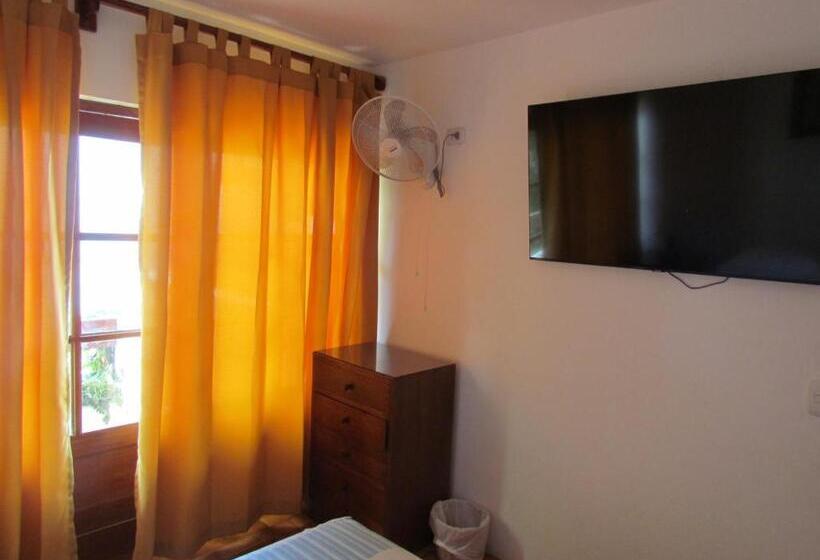 سوییت خانوادگی, Huanchaco Hostal