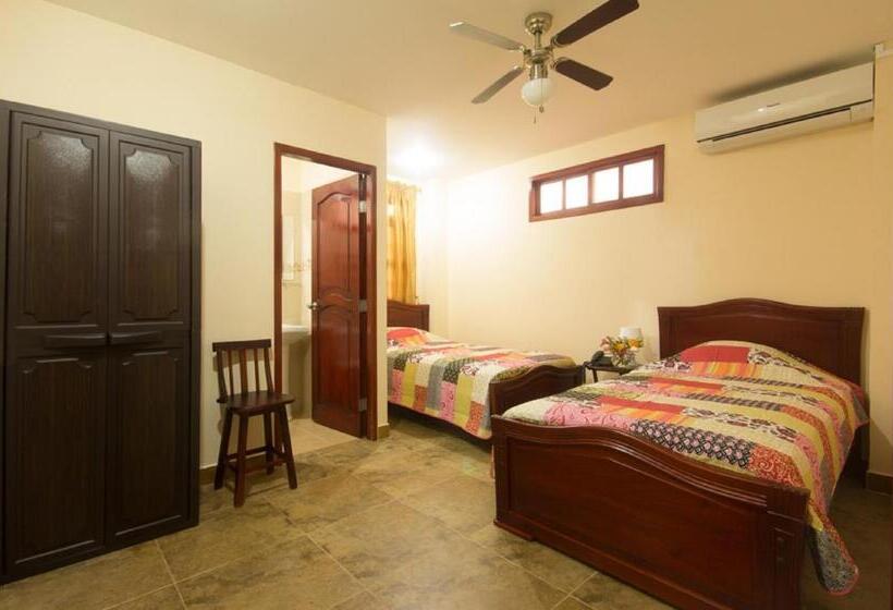 اتاق استاندارد, Puerta Sol Inn