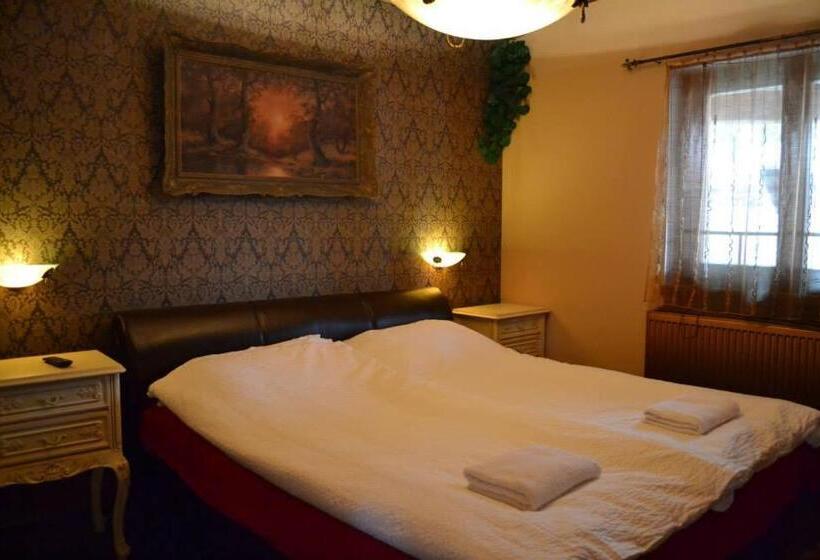 Suite with Terrace, Villa Medici Vendégház