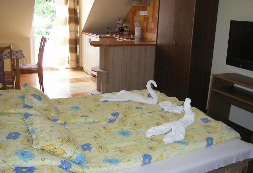 استودیو استاندارد با بالکن, Pálma Apartmanház Harkány
