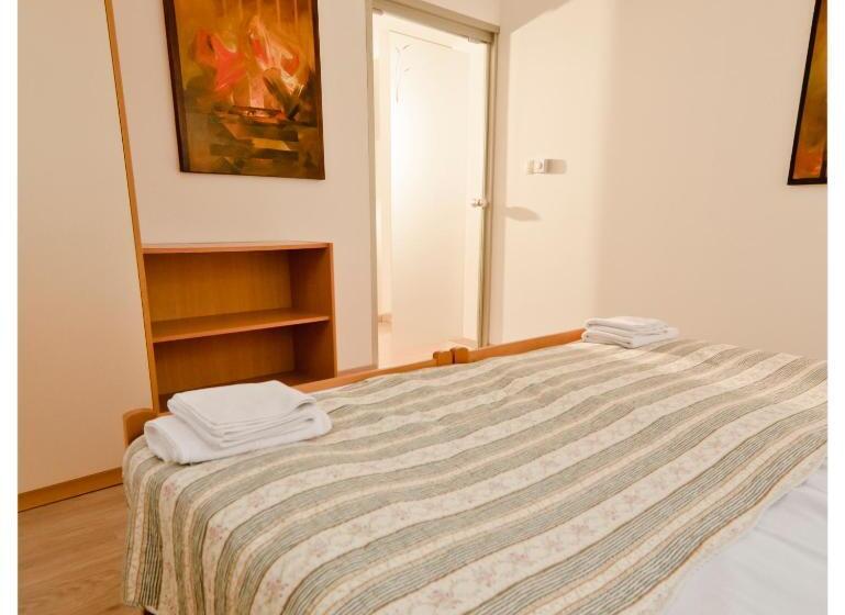 سوییت, Guesthouse Les
