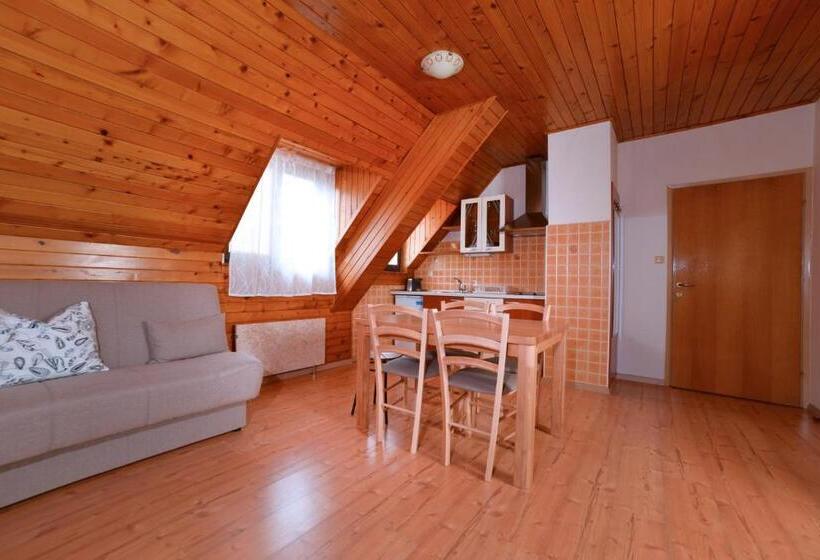 سوئیت 2 خوابه, Guesthouse Les