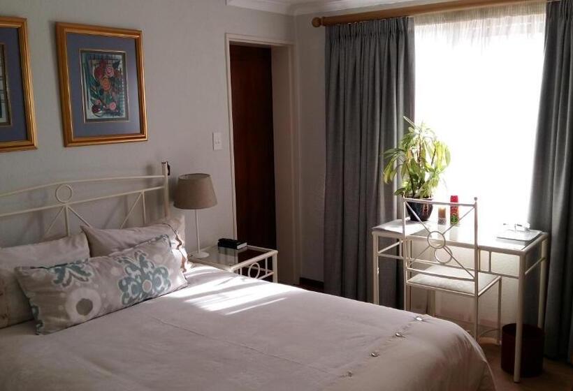 اتاق استاندارد, Old Oak Guest House