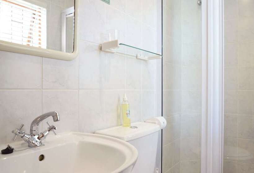 اتاق استاندارد, Old Oak Guest House