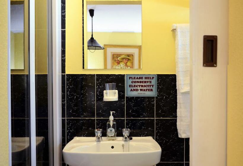 اتاق استاندارد, Old Oak Guest House