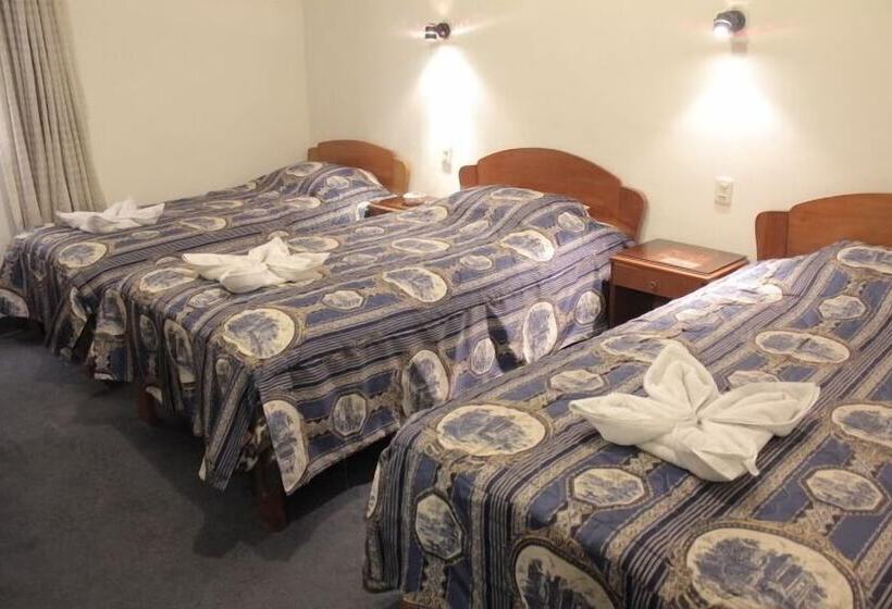 غرفة قياسية ثلاثية, Hostal Alfredo S Palace