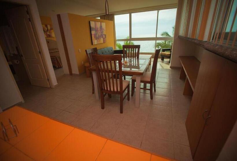 Deniz Manzaralı 1 Yatak Odalı Daire, Banderas Suites