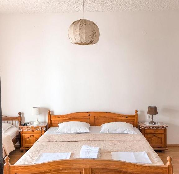 استودیو استاندارد با تراس, Vila Adriatik